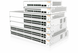 Hochleistungsnetzwerk-Router und Switches in Server-Racks, IT-Services für Unternehmen.